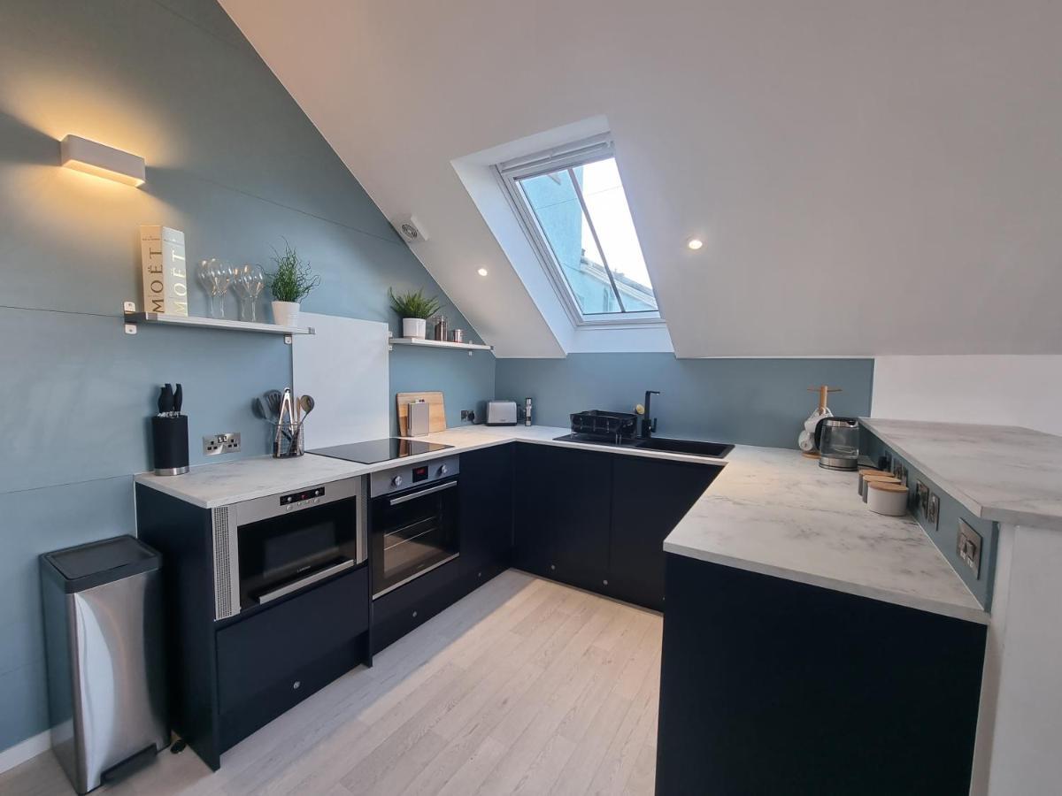 The Bunker-Luxe Central Falmouth Getaway With Stunning Sea Views Exterior foto